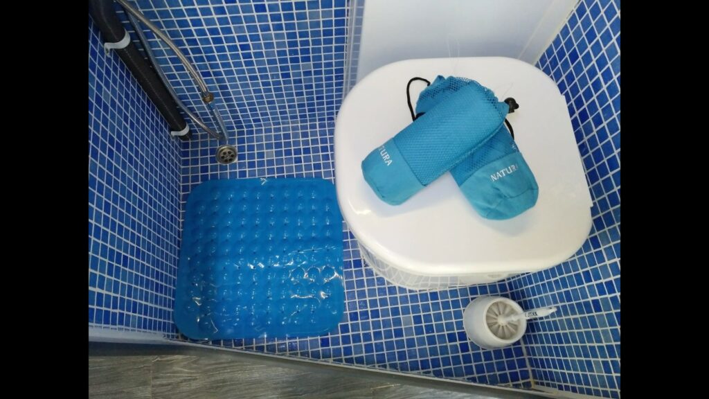 Bagno vano doccia fai da te mercedes camperizzata 